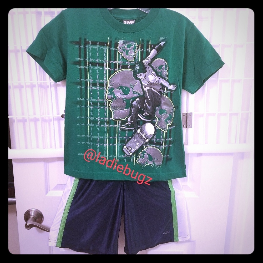 Champion Shorts & Tshirt with Skateboarder, Skulls
